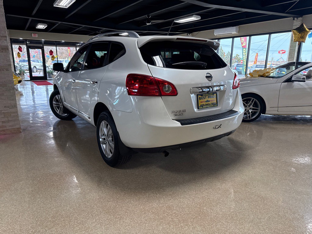 2015 Nissan Rogue Image 4