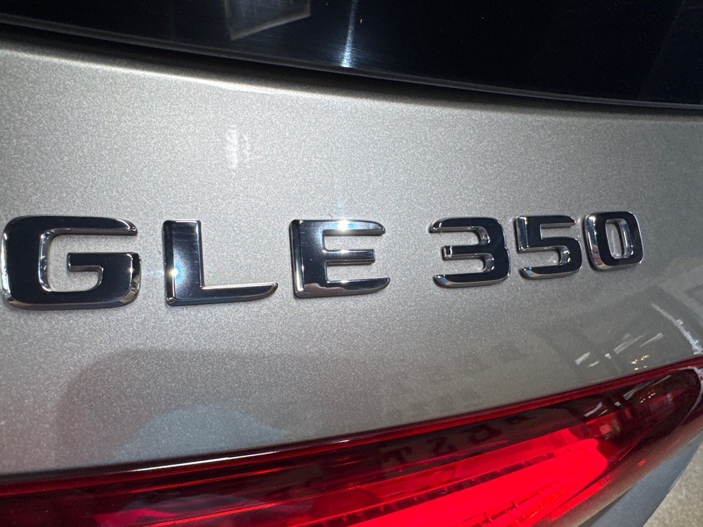 2020 Mercedes-Benz GLE-Class Image 25