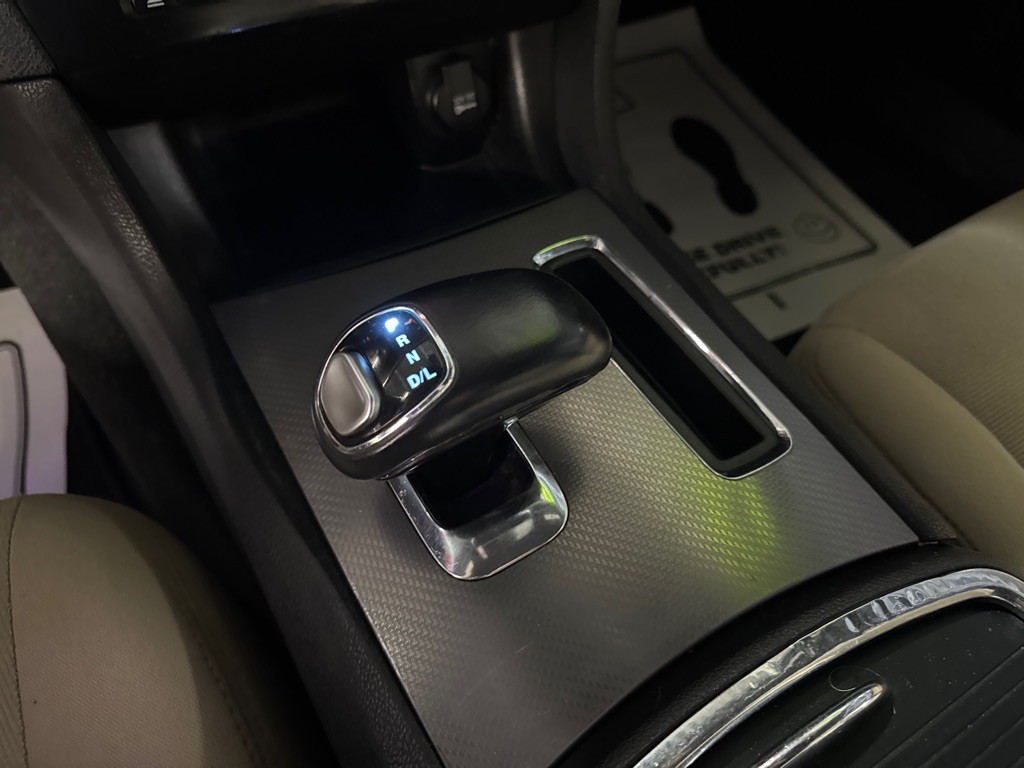 2012 Dodge Charger Image 13