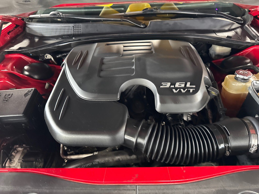 2012 Dodge Charger Image 18