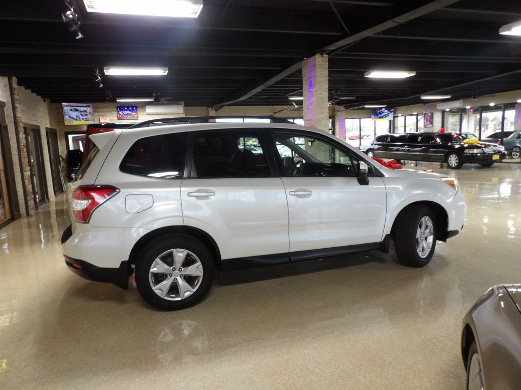 2014 Subaru Forester Image 4