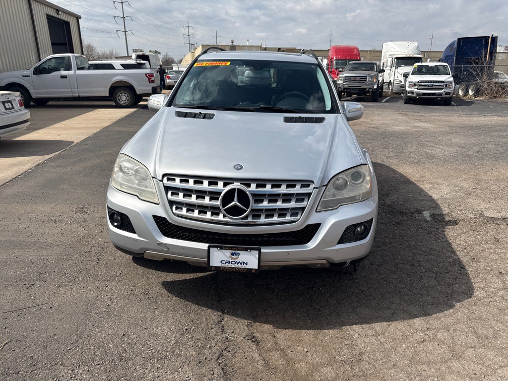 2009 Mercedes-Benz M-Class Image 2