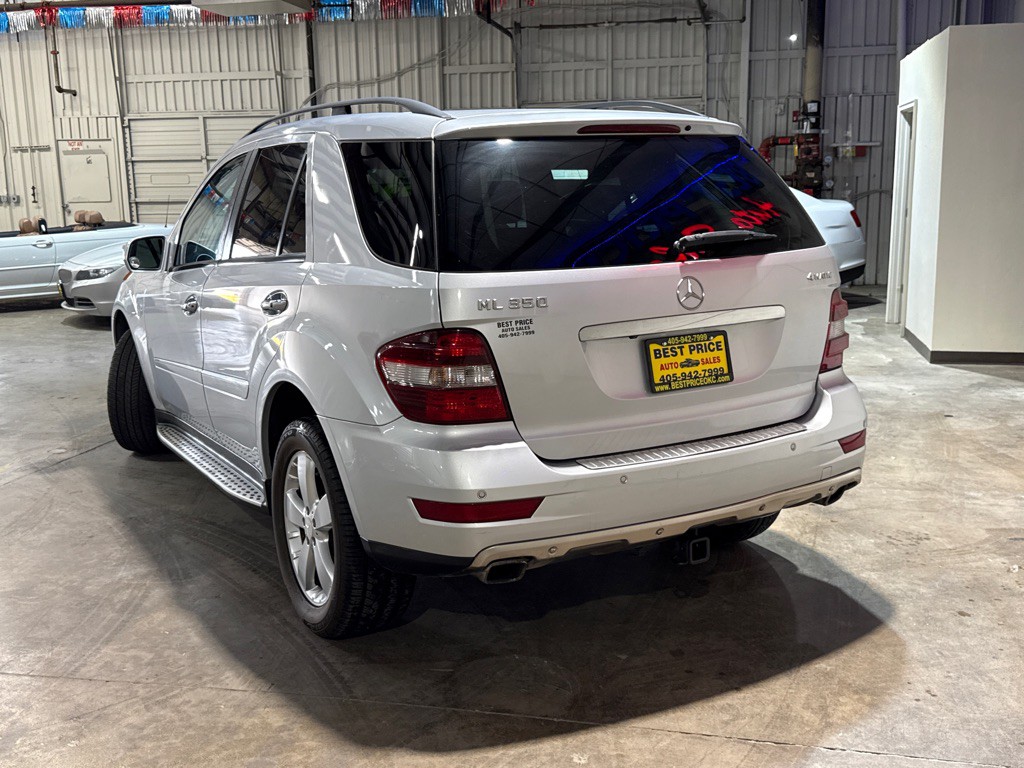 2009 Mercedes-Benz M-Class Image 4