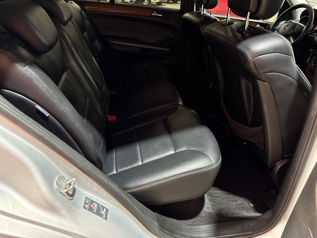 2009 Mercedes-Benz M-Class Image 9