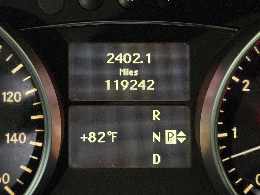 2009 Mercedes-Benz M-Class Image 10