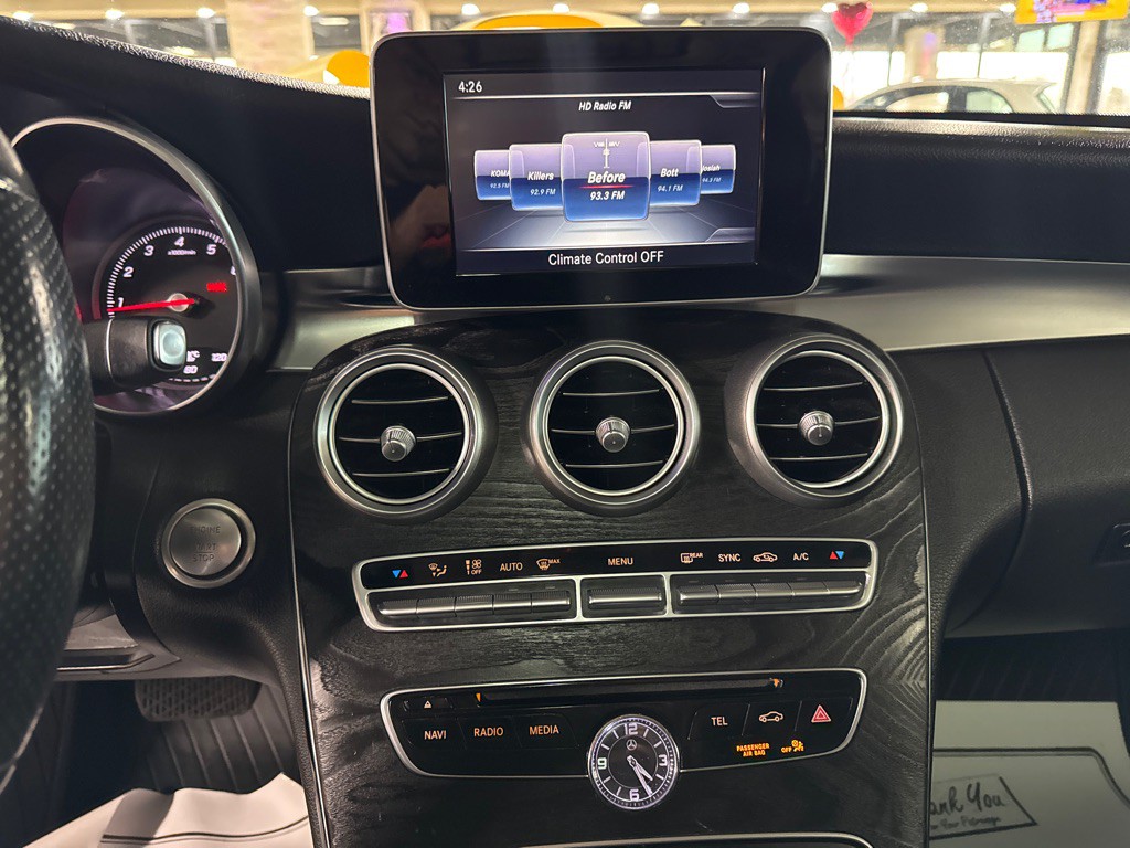 2015 Mercedes-Benz C-Class Image 16