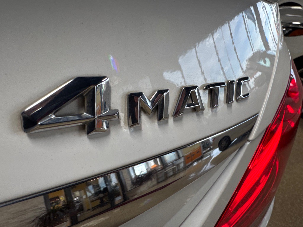 2015 Mercedes-Benz C-Class Image 20