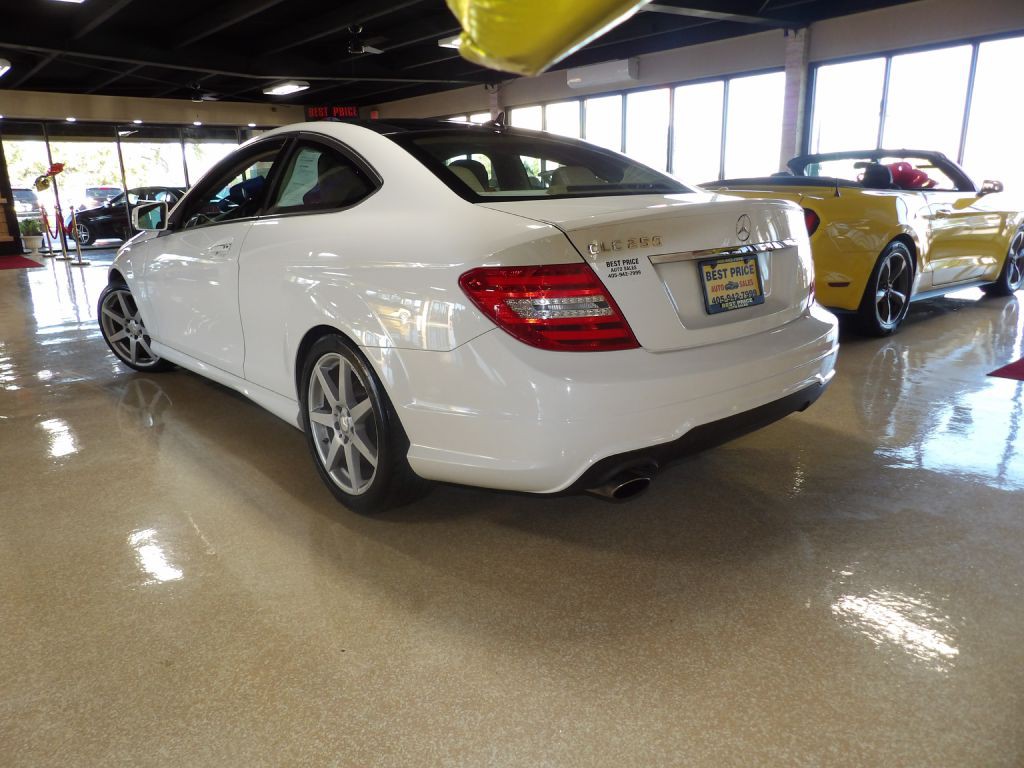 2013 Mercedes-Benz C-Class Image 2