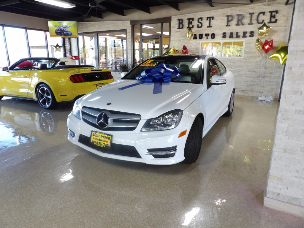 2013 Mercedes-Benz C-Class Image 3