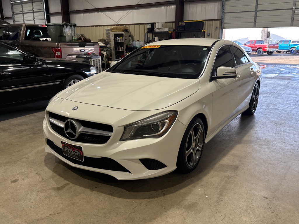 2014 Mercedes-Benz CLA-Class Image 2