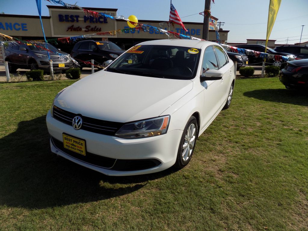 2013 Volkswagen Jetta Image 3