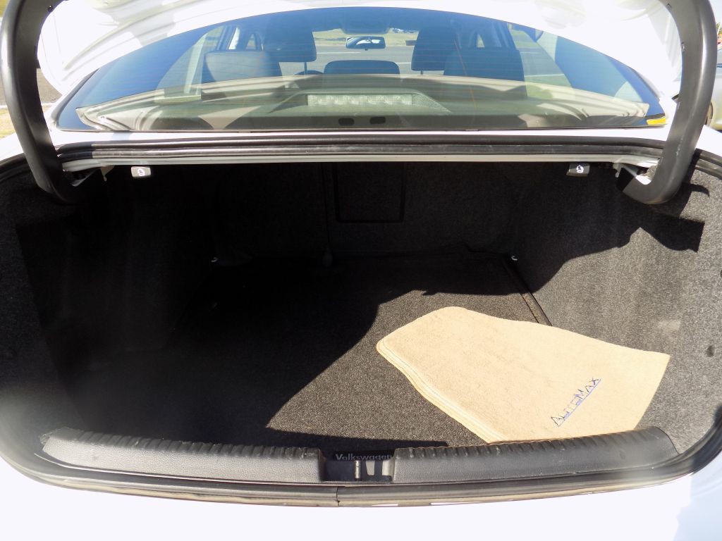 2013 Volkswagen Jetta Image 8