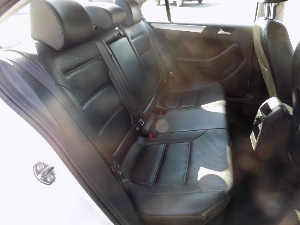 2013 Volkswagen Jetta Image 13