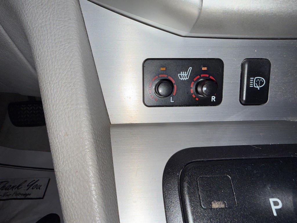 2006 Lexus RX Image 16