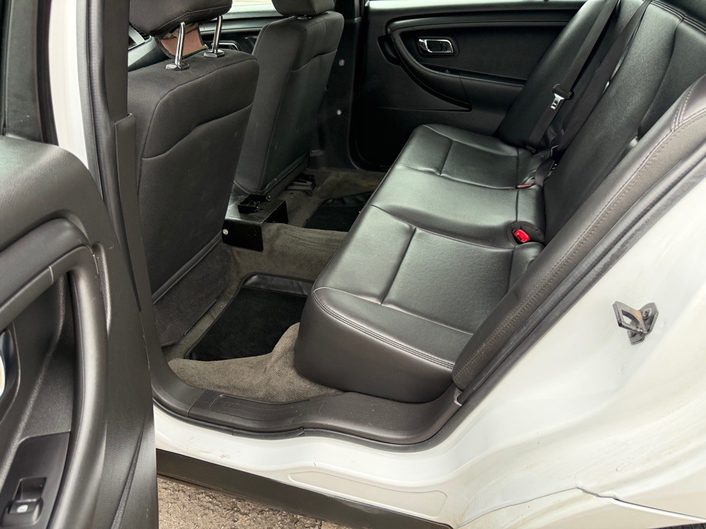 2019 Ford Taurus Image 8
