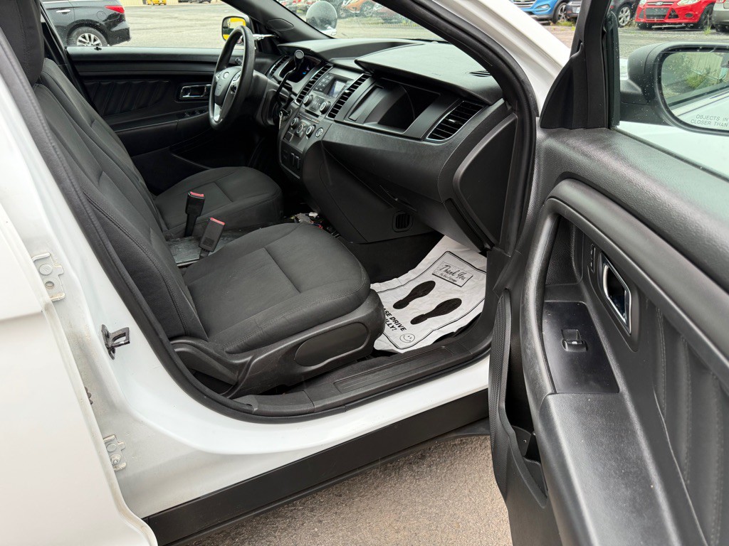 2019 Ford Taurus Image 9