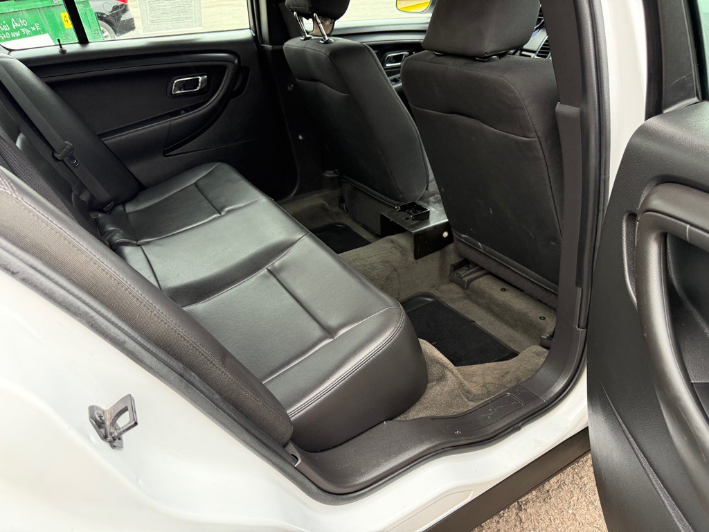 2019 Ford Taurus Image 10