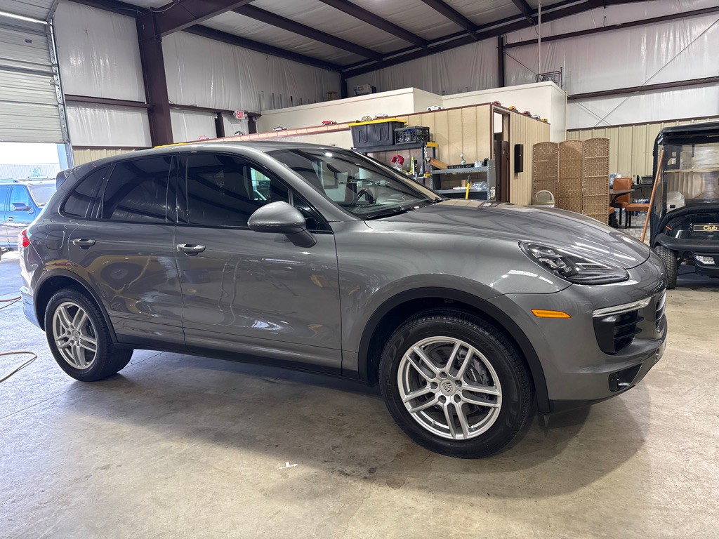 2018 Porsche Cayenne Image 3
