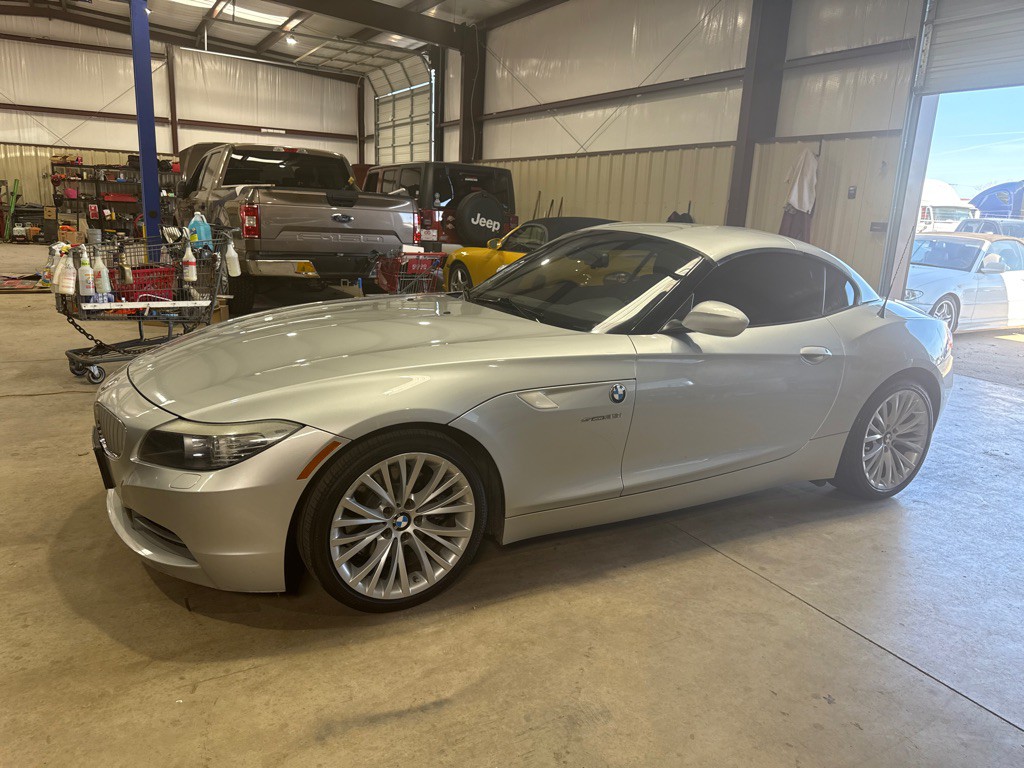 2009 BMW Z4 Image 3