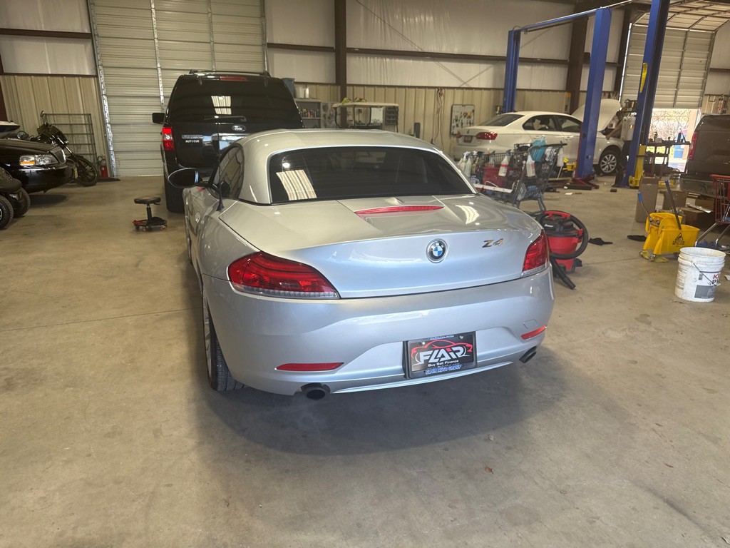 2009 BMW Z4 Image 4