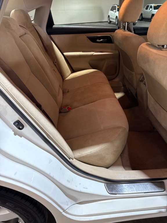 2013 Nissan Altima Image 8