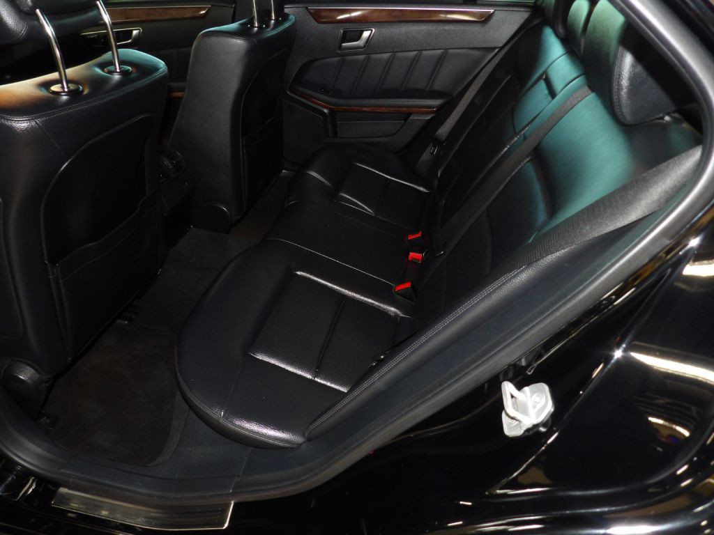 2013 Mercedes-Benz E-Class Image 11