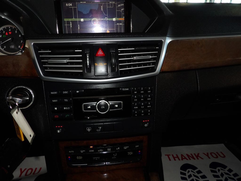 2013 Mercedes-Benz E-Class Image 21