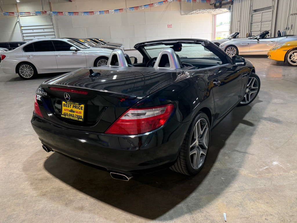 2013 Mercedes-Benz SLK-Class Image 8
