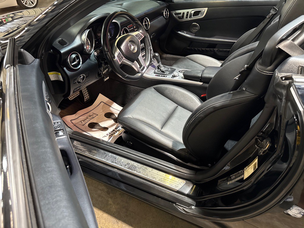 2013 Mercedes-Benz SLK-Class Image 14