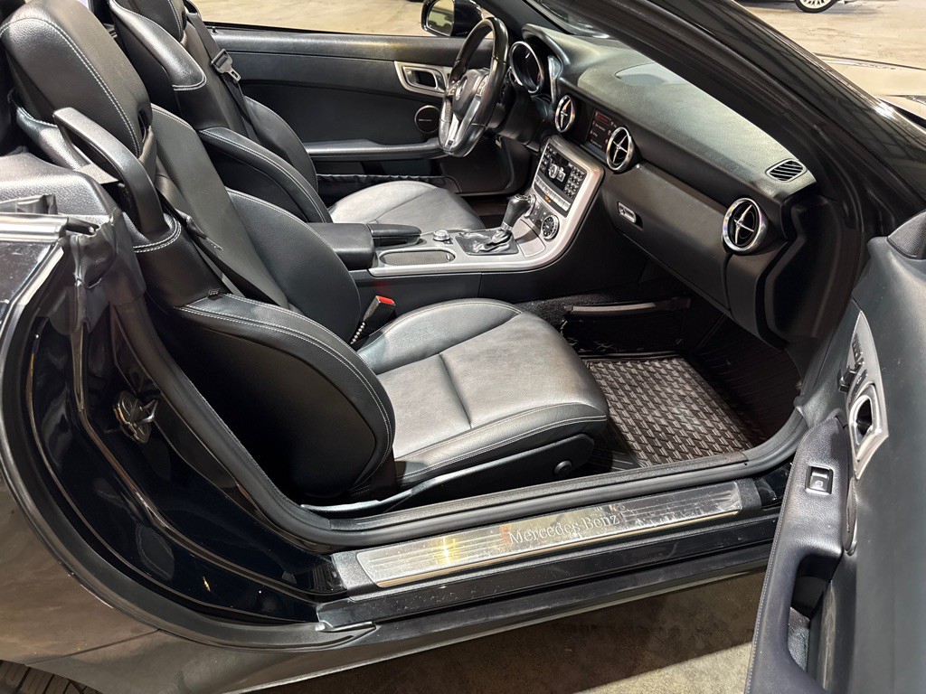 2013 Mercedes-Benz SLK-Class Image 15