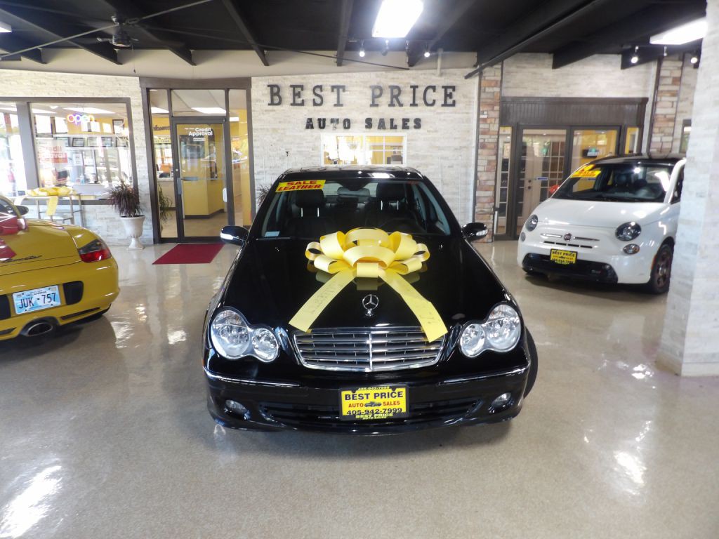 2006 Mercedes-Benz C-Class Image 2