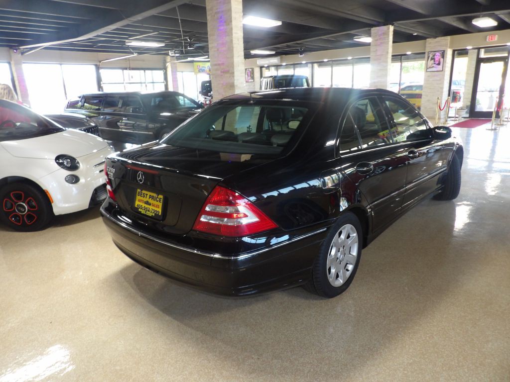 2006 Mercedes-Benz C-Class Image 6
