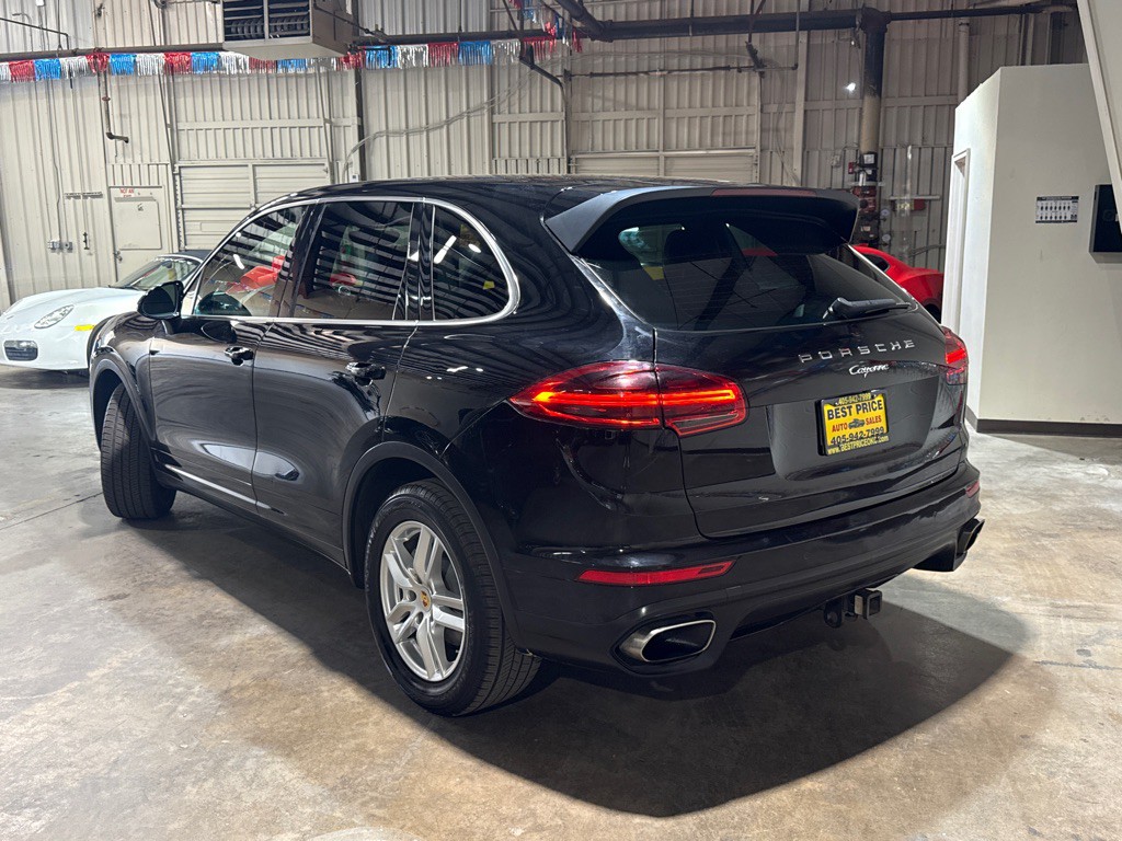2016 Porsche Cayenne Image 4