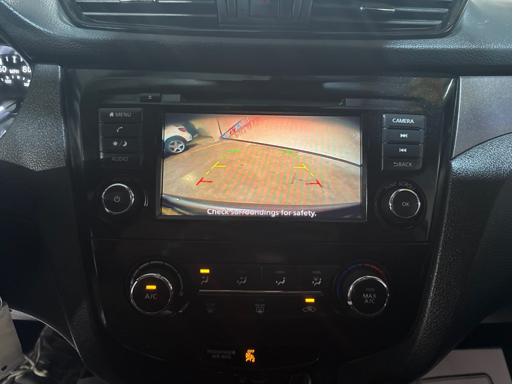 2020 Nissan Rogue Image 15