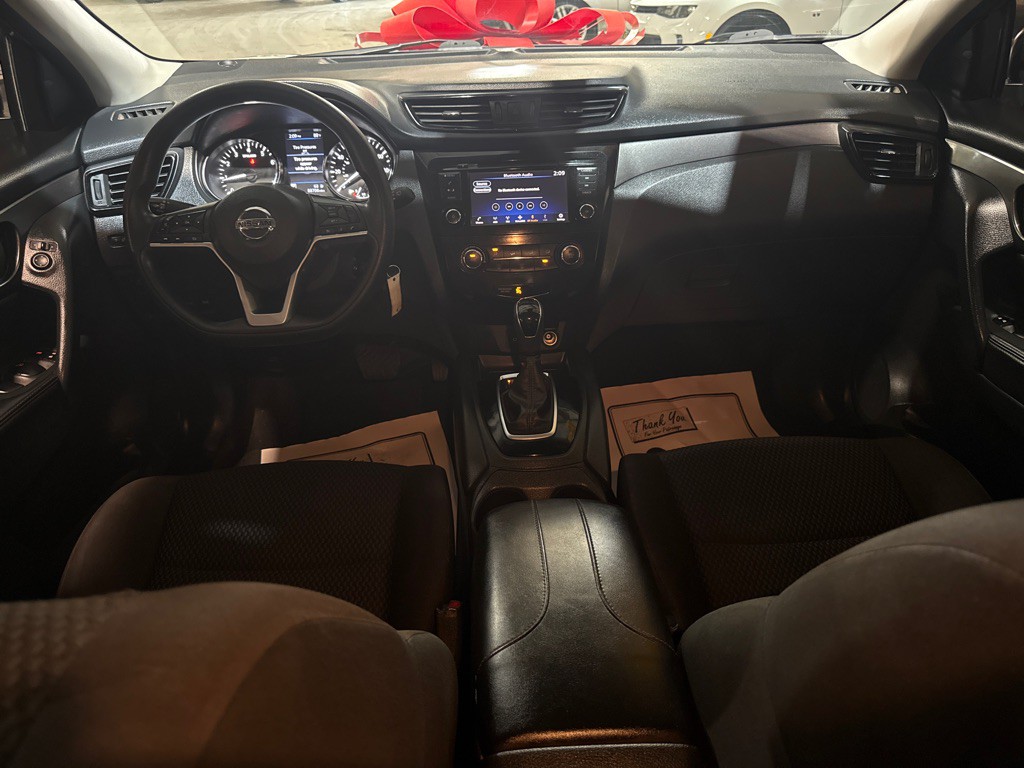 2020 Nissan Rogue Image 7