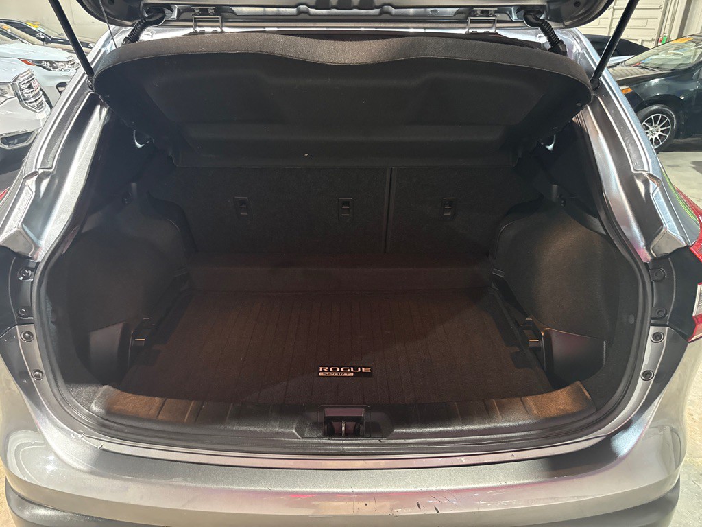 2020 Nissan Rogue Image 8