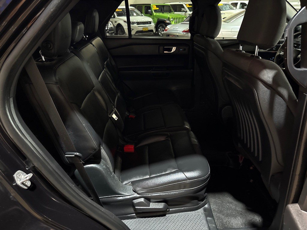 2020 Ford Explorer Image 10
