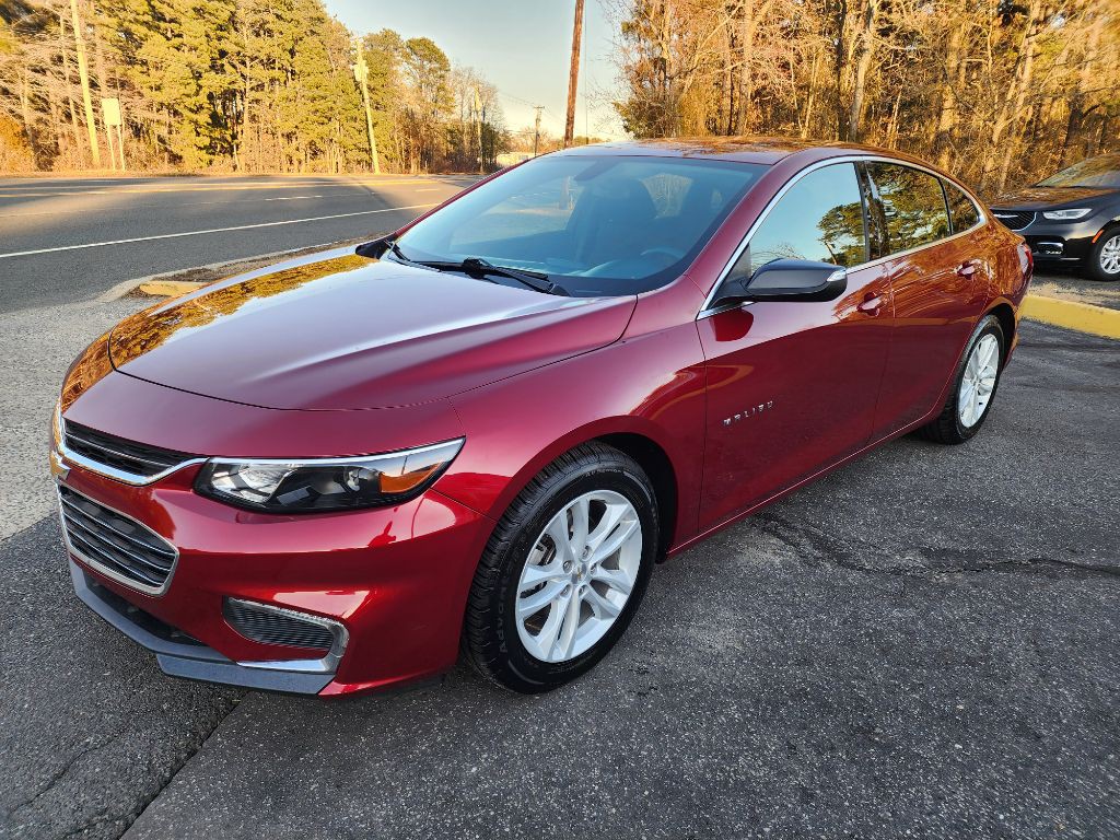 2018 Chevrolet Malibu Image 1