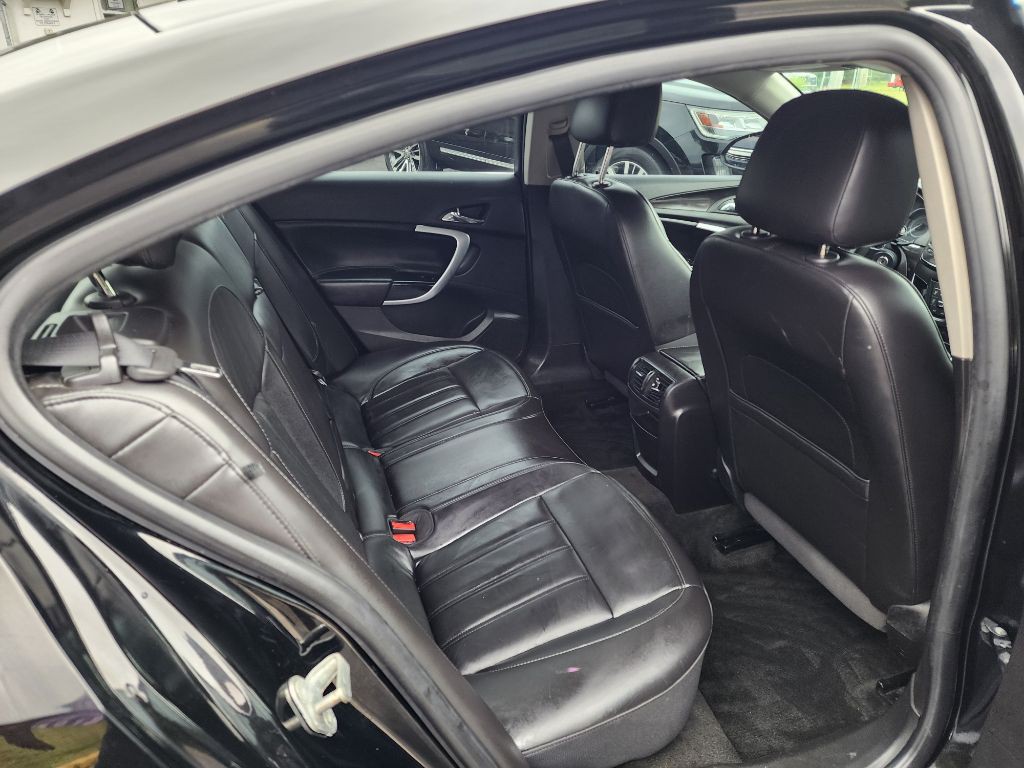 2016 Buick Regal Image 9