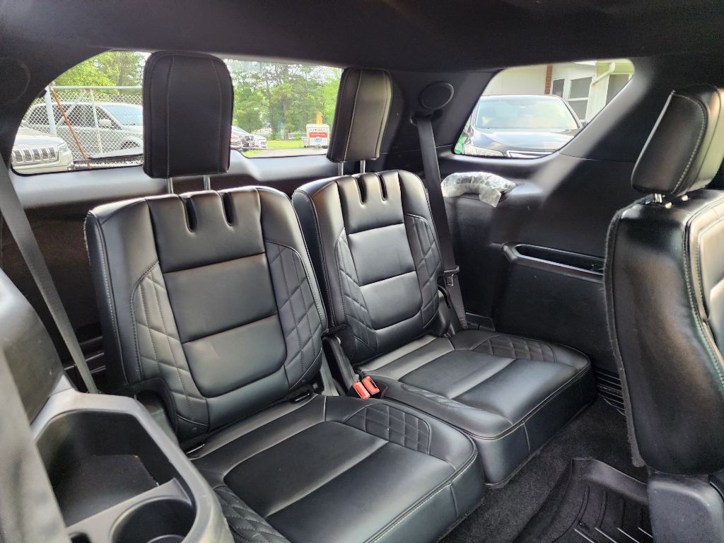 2016 Ford Explorer Image 10