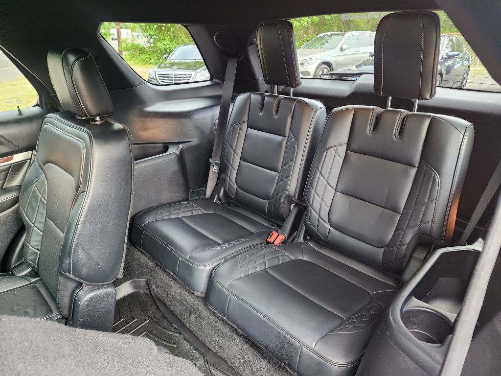 2016 Ford Explorer Image 13