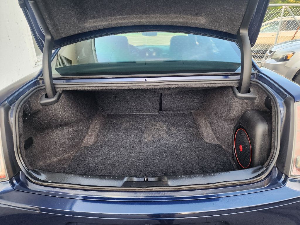 2014 Chrysler 300 Image 12