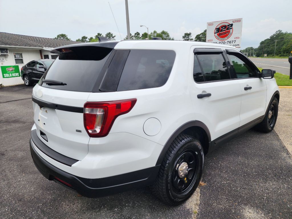 2018 Ford Explorer Image 2