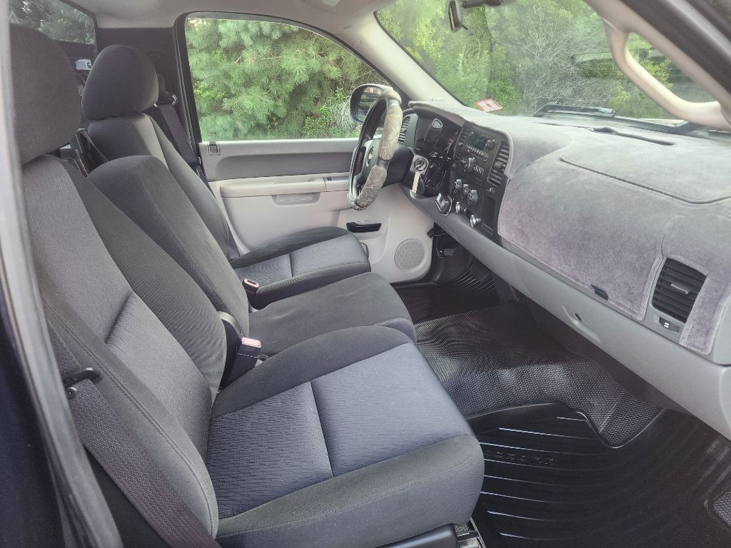 2010 Chevrolet Silverado 1500 Image 9