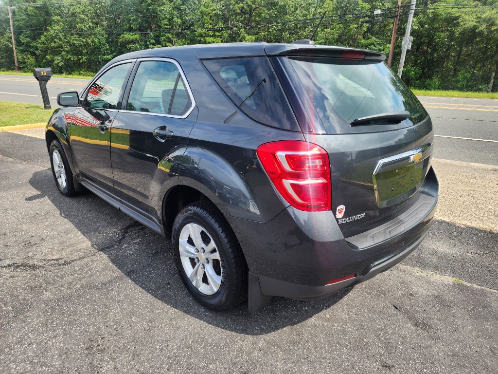 2017 Chevrolet Equinox Image 4