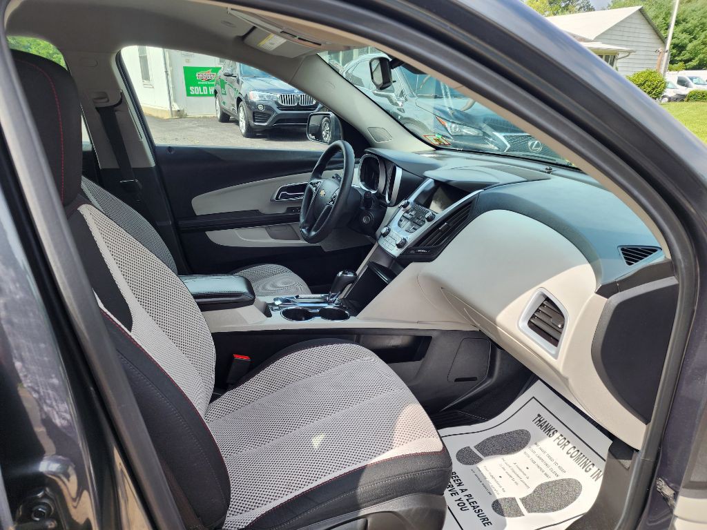 2017 Chevrolet Equinox Image 8