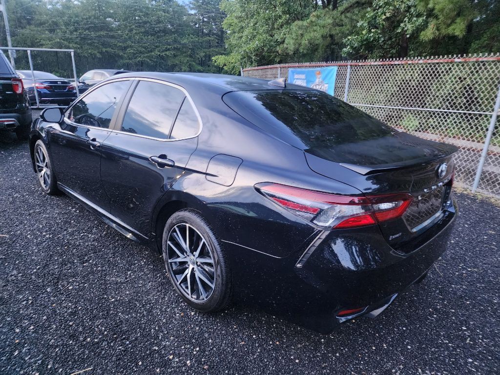 2021 Toyota Camry Image 2