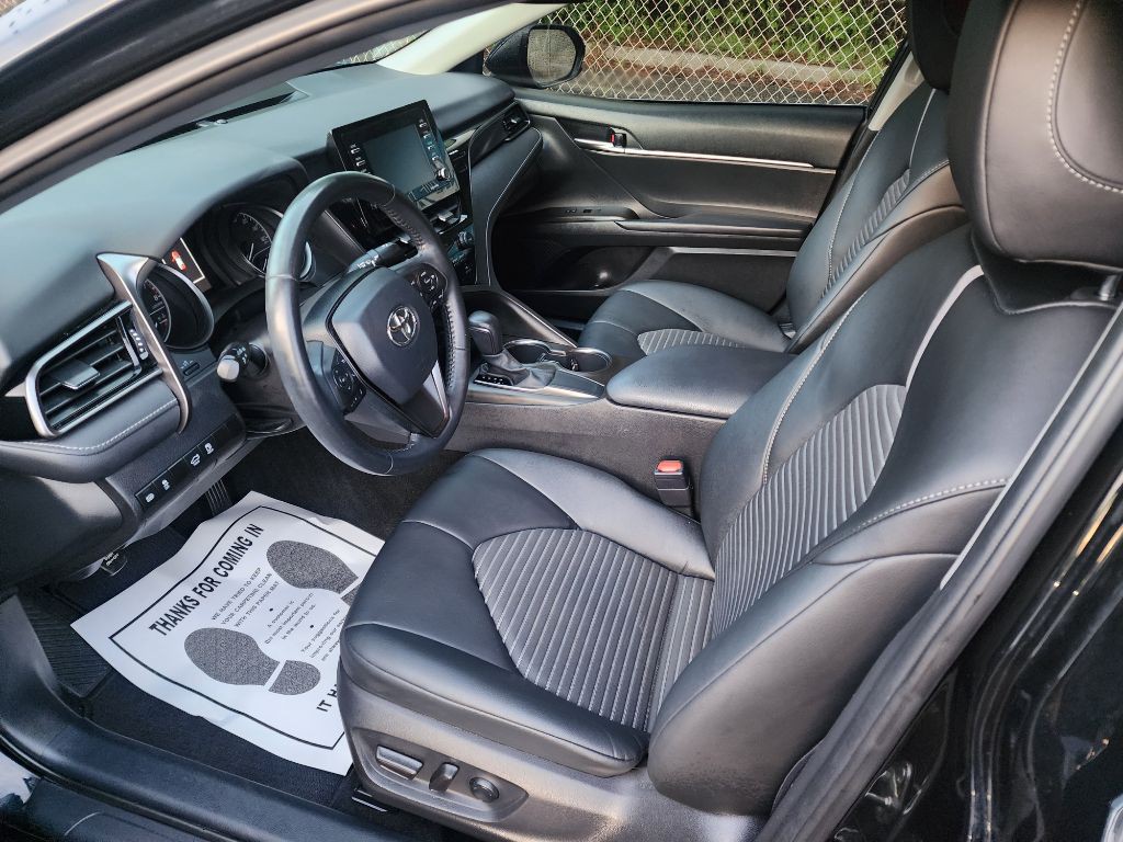 2021 Toyota Camry Image 8