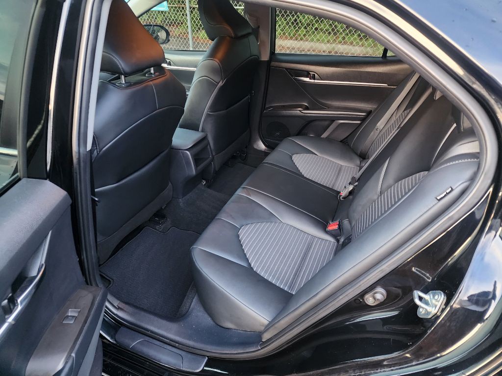 2021 Toyota Camry Image 9