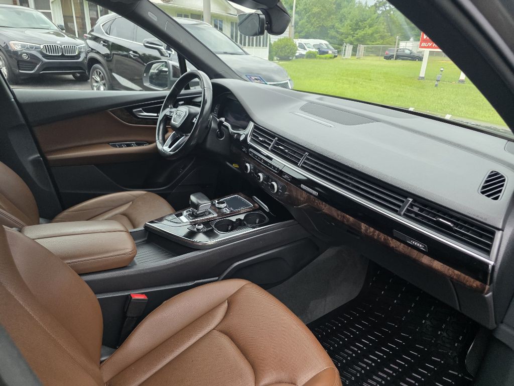 2018 Audi Q7 Image 8